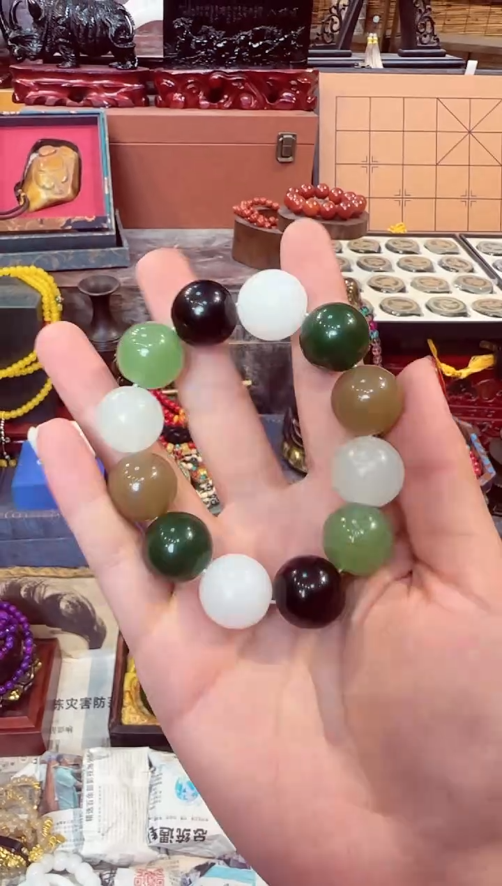 【闪购商品】和田玉手串未镶嵌            