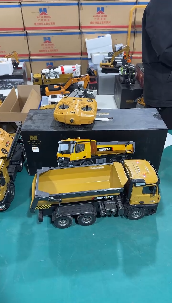 全新汇纳573六轮自卸车