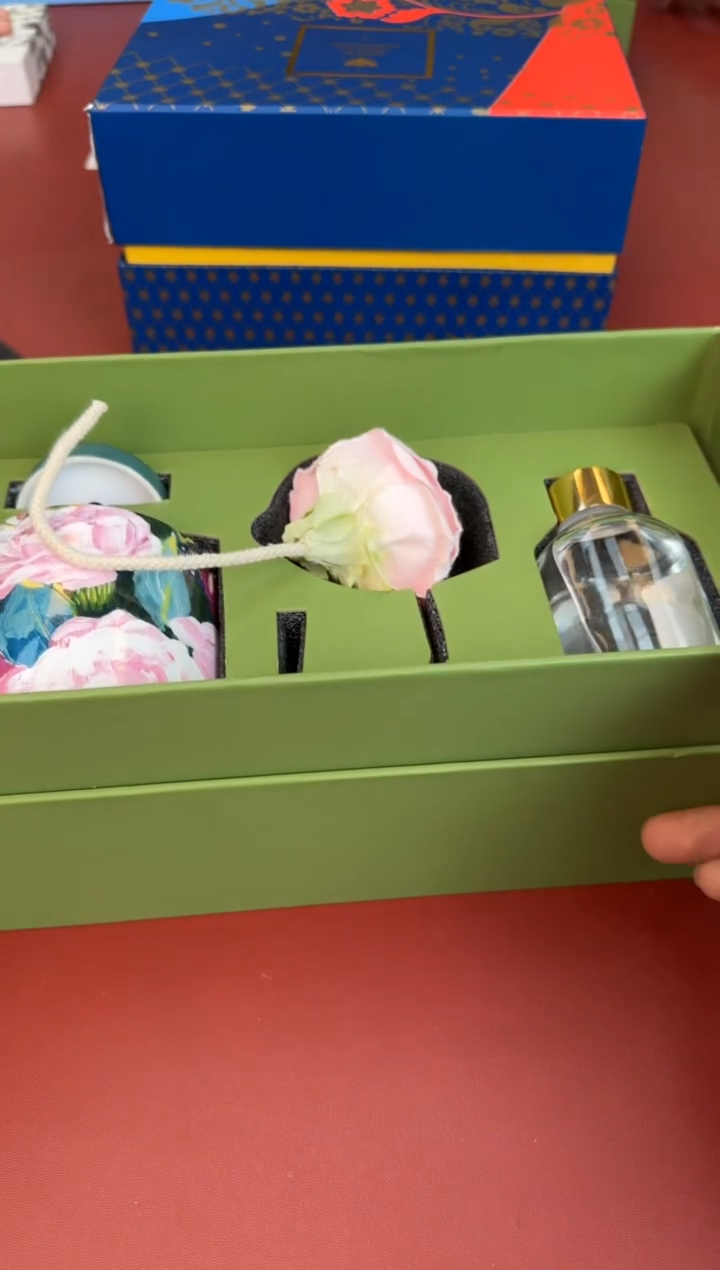【闪购商品】瓷片新号开播全场漏@@M145