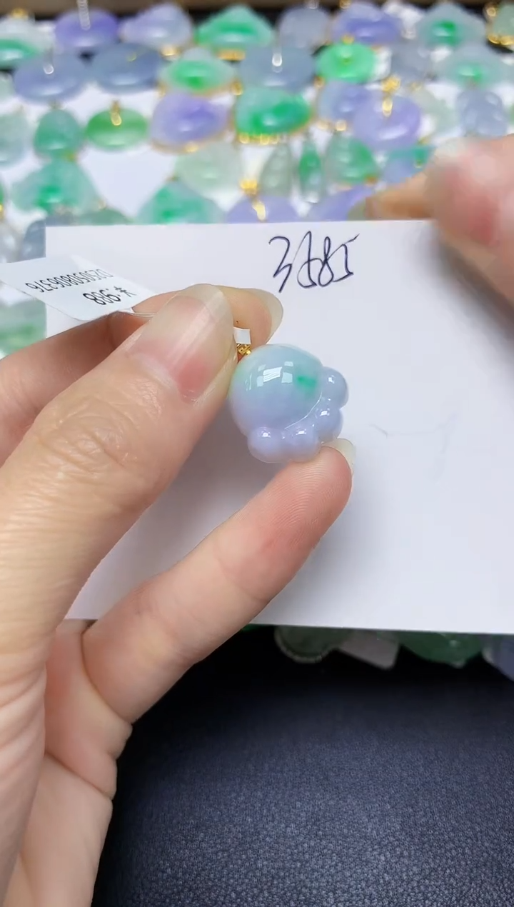 翡翠18K金镶嵌颈饰 天然缅甸翡翠A货