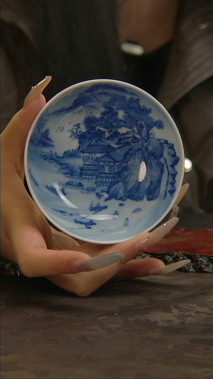 【闪购商品】青花手绘山水主人杯