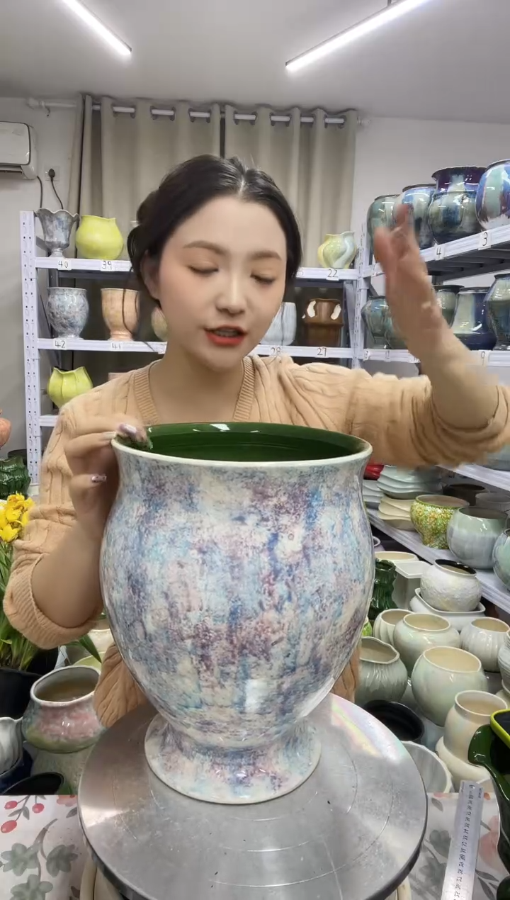 【12.7号】  花盆  高 ：   29 口：21