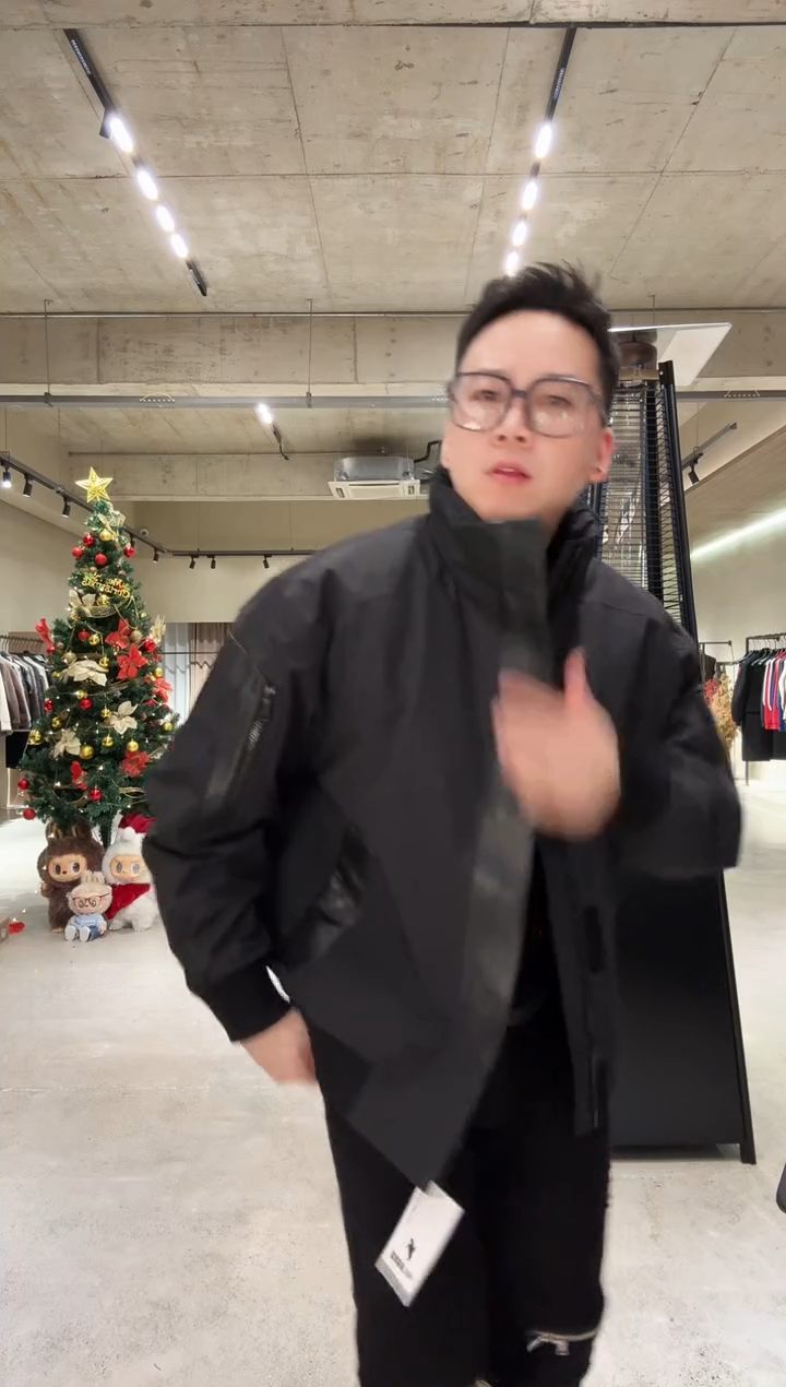 追****强男士羽绒服2437  52码