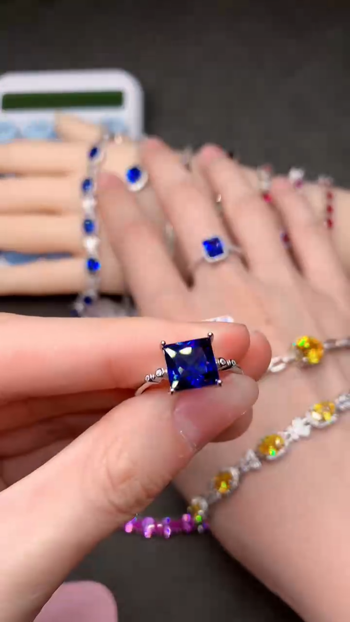 【闪购商品】坦桑石戒指银S925镶嵌......