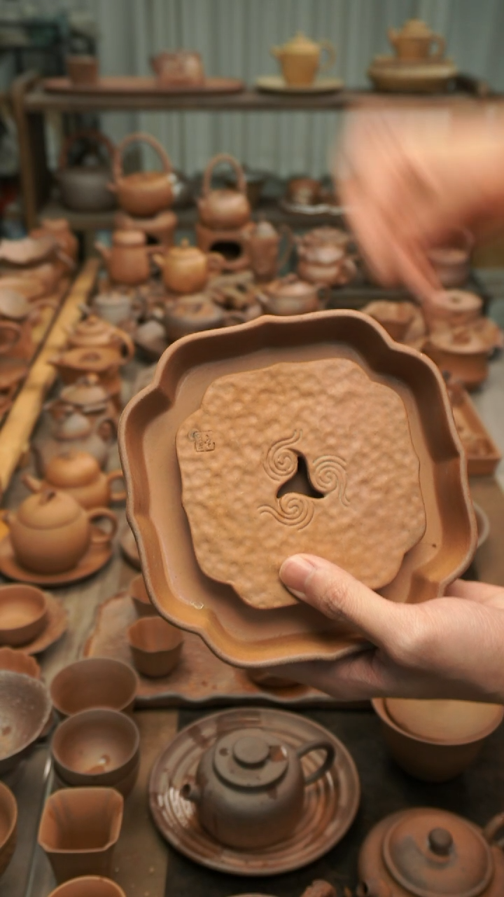 原矿老岩泥精工  祥云蓄水壶承