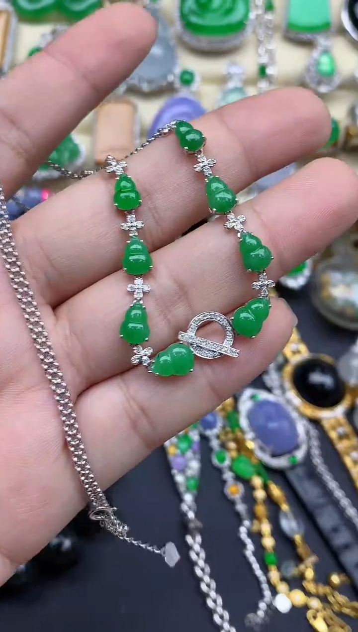 【闪购商品】翡翠颈饰18K金镶嵌622-总价11000尾款4000