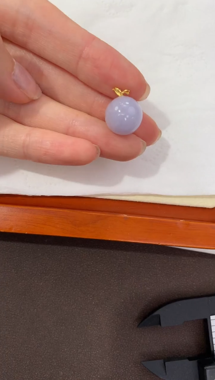 翡翠18K金镶嵌颈饰天然缅甸a货翡翠