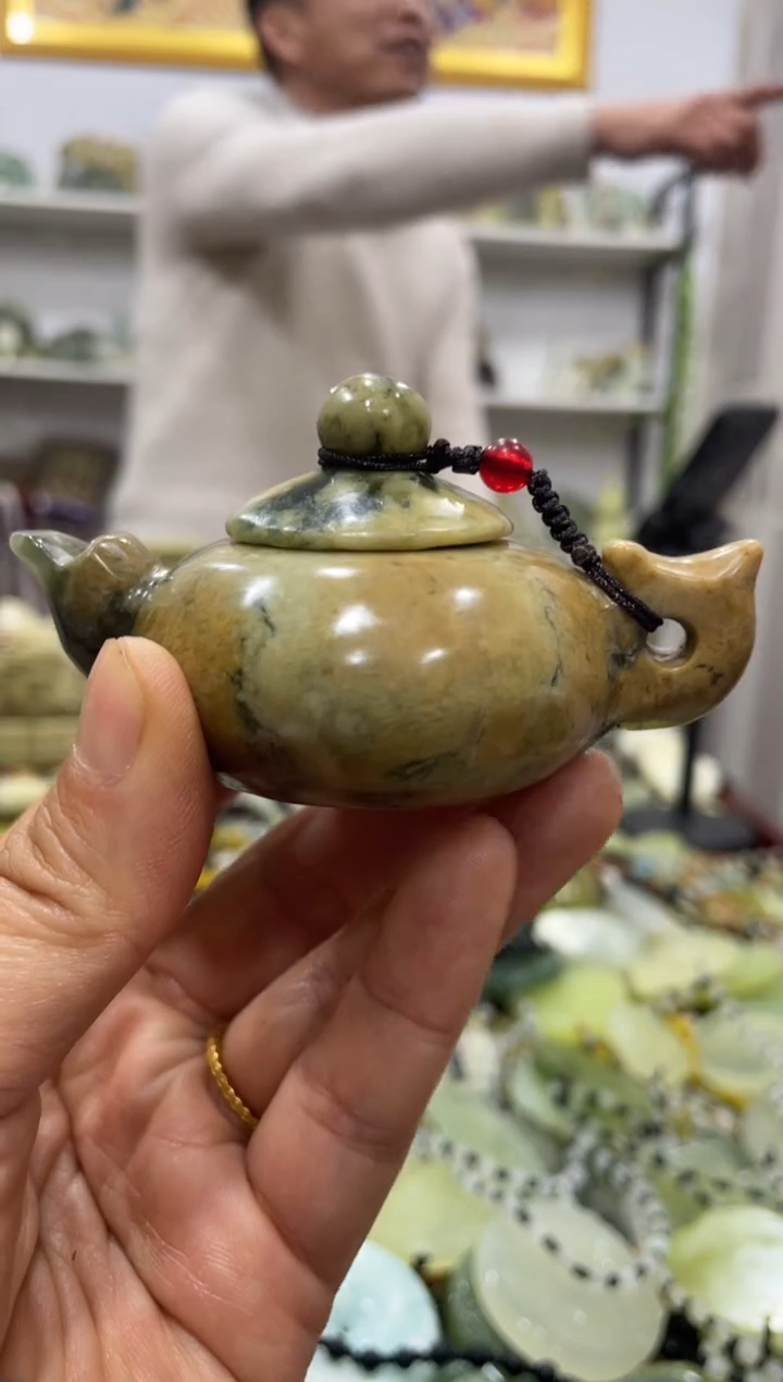 【闪购商品】岫玉手把未镶嵌            