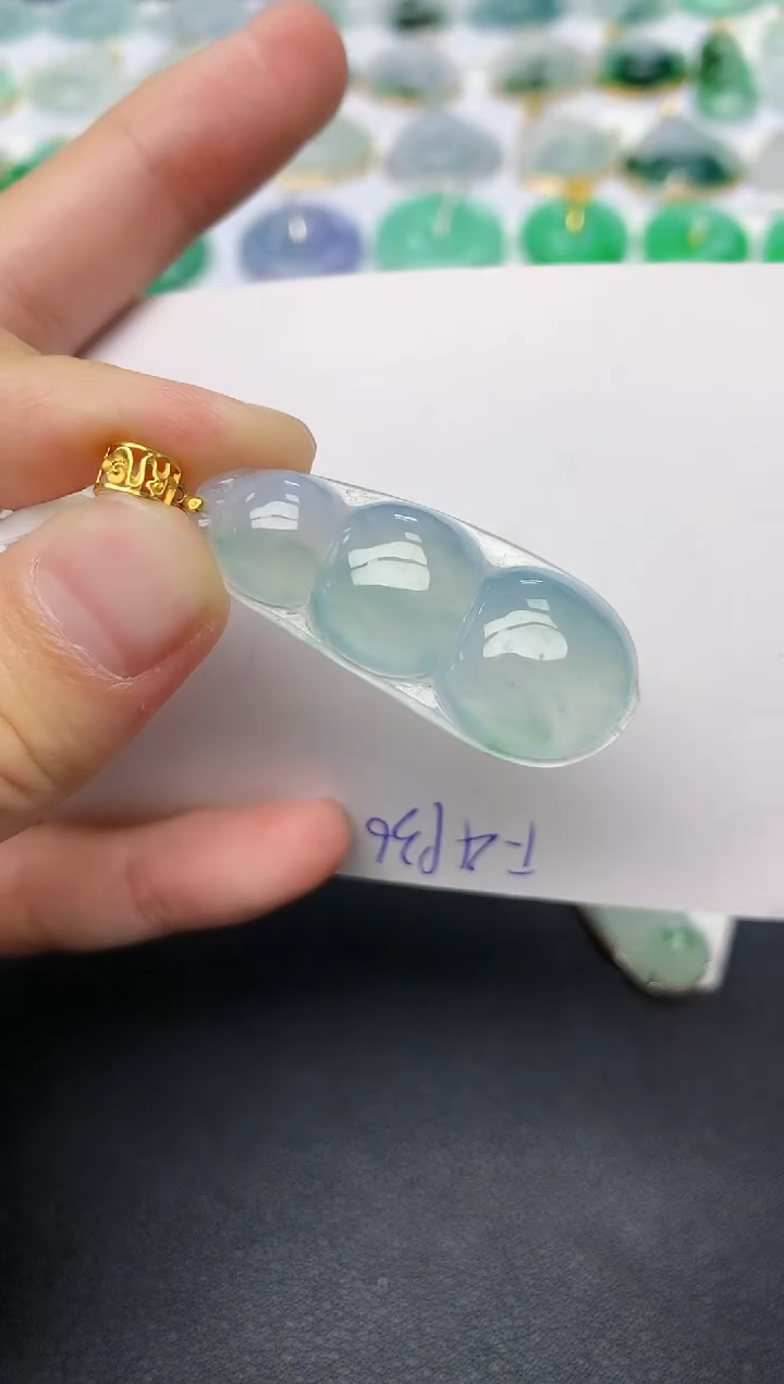 颈饰18K金镶嵌翡翠天然缅甸A货翡翠百元以上9元证书费自理