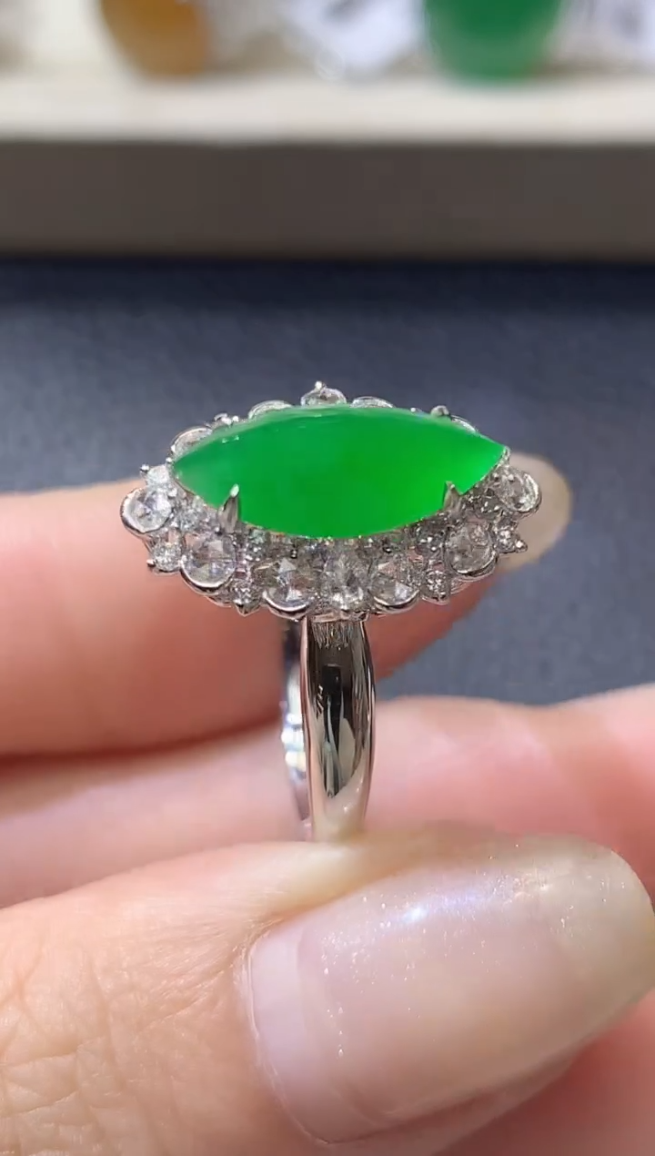 【闪购商品】翡翠戒指18K金镶嵌D37翡翠