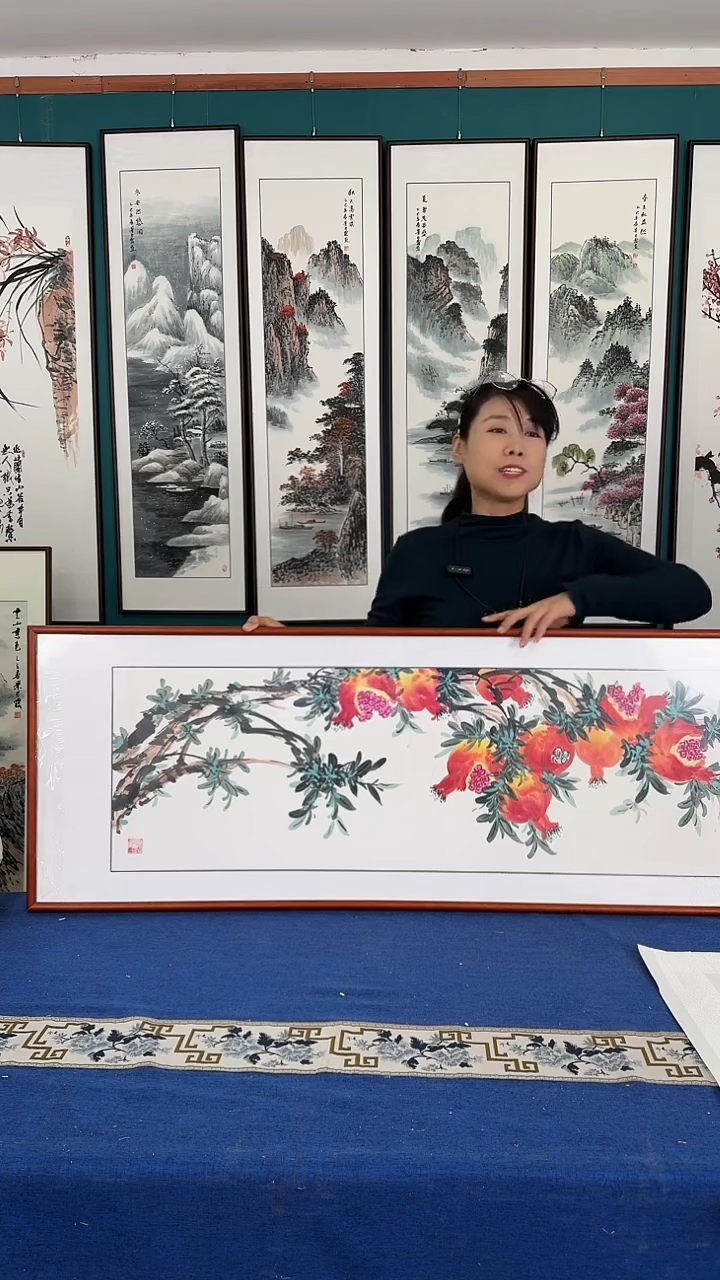 国画石榴实木装裱48*163