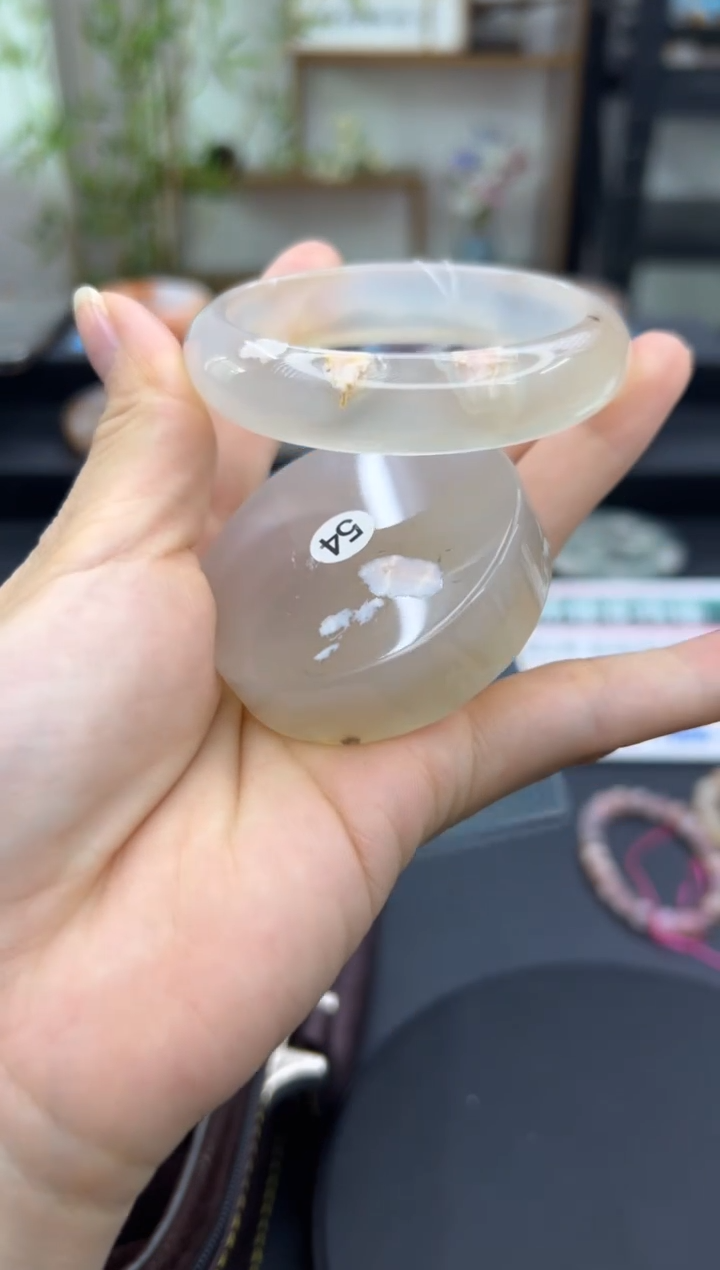 【闪购商品】石英质玉手镯未镶嵌C43(54圈赠送镯心)