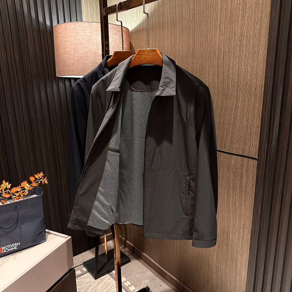 【商务行政 自然于型】秋季新款男士纯色短款翻领高档休闲夹克外套