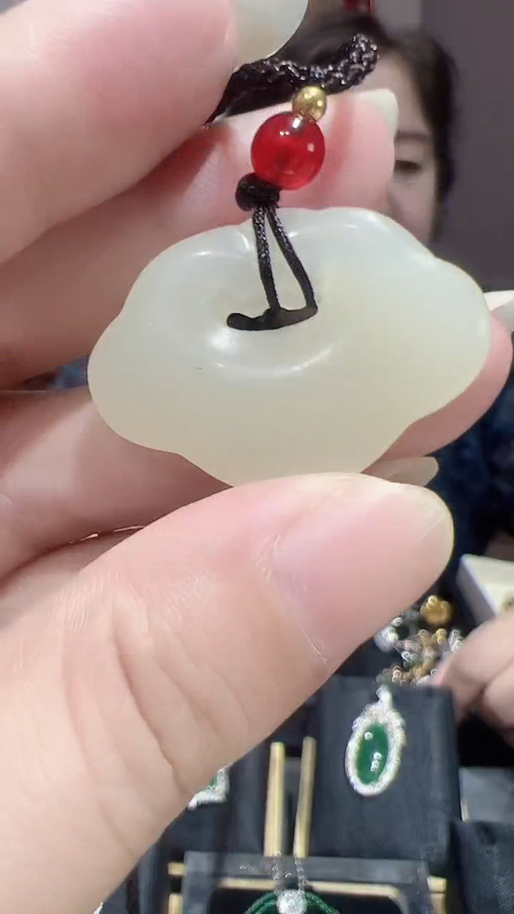 未镶嵌石英质玉手饰202592131