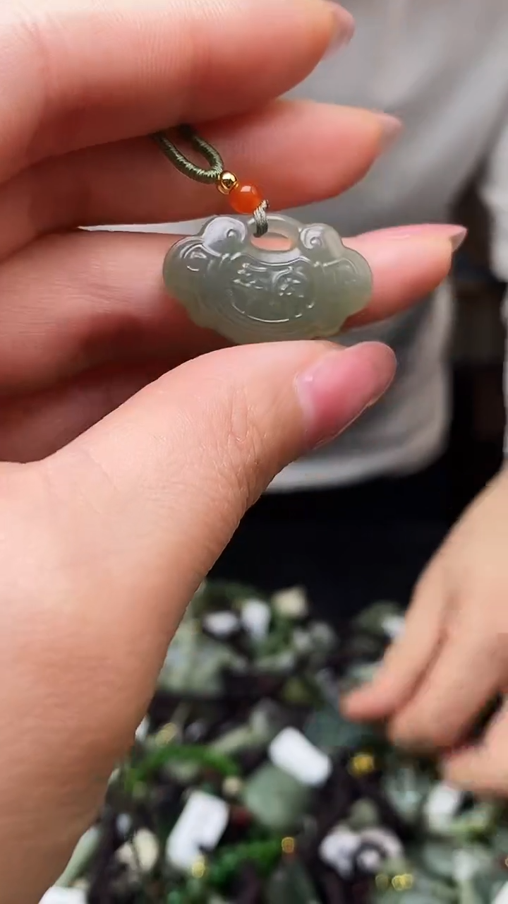 颈饰未镶嵌和田玉多样性发货，拍一发一