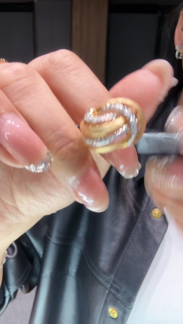 【闪购商品】钻石戒指18K金镶嵌AF0658