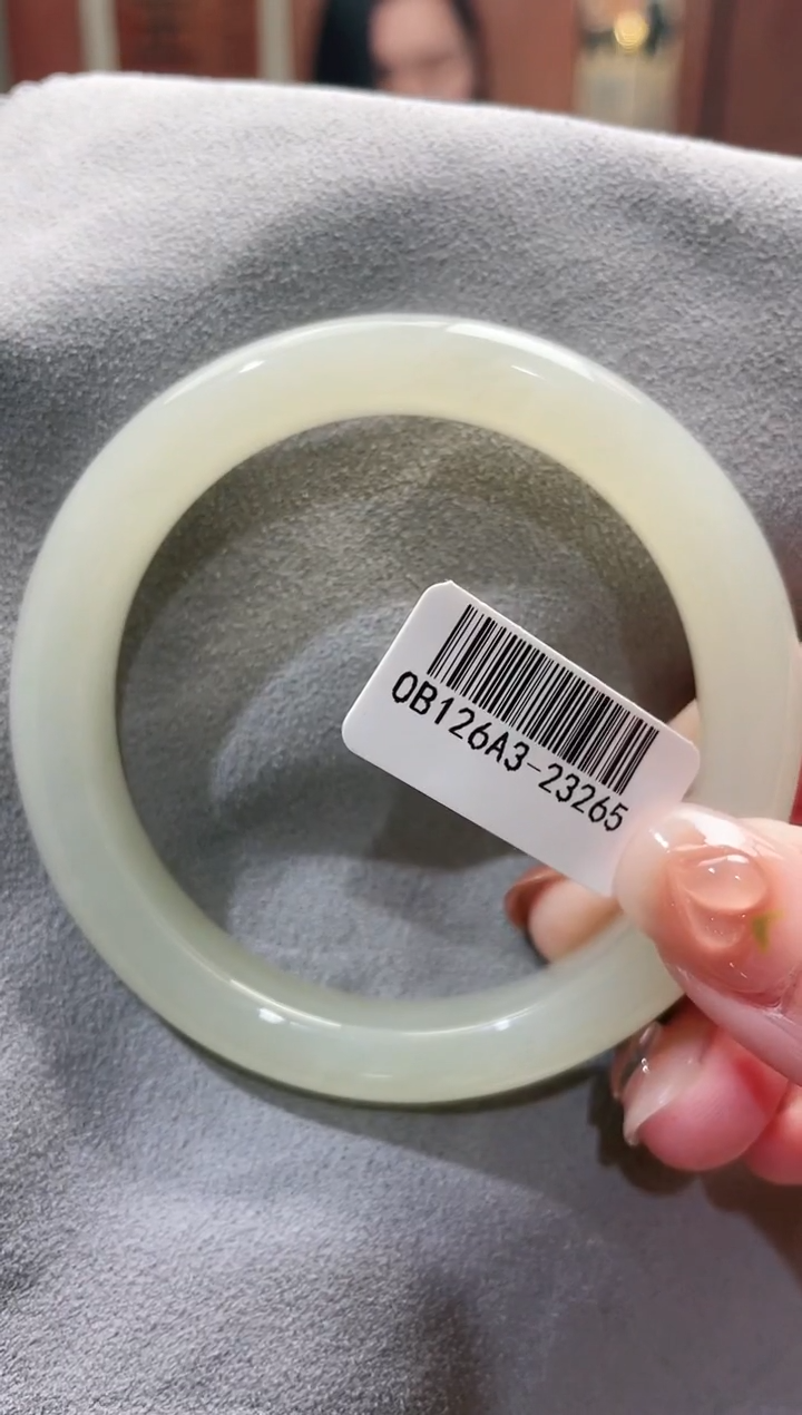 【闪购商品】和田玉手镯未镶嵌54+圈口