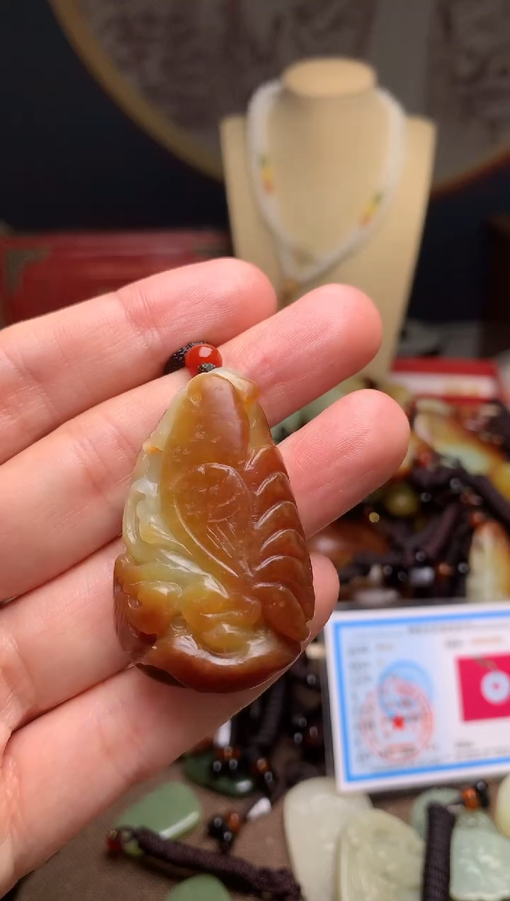 颈饰未镶嵌和田玉新疆料青海料清水和田玉吊坠