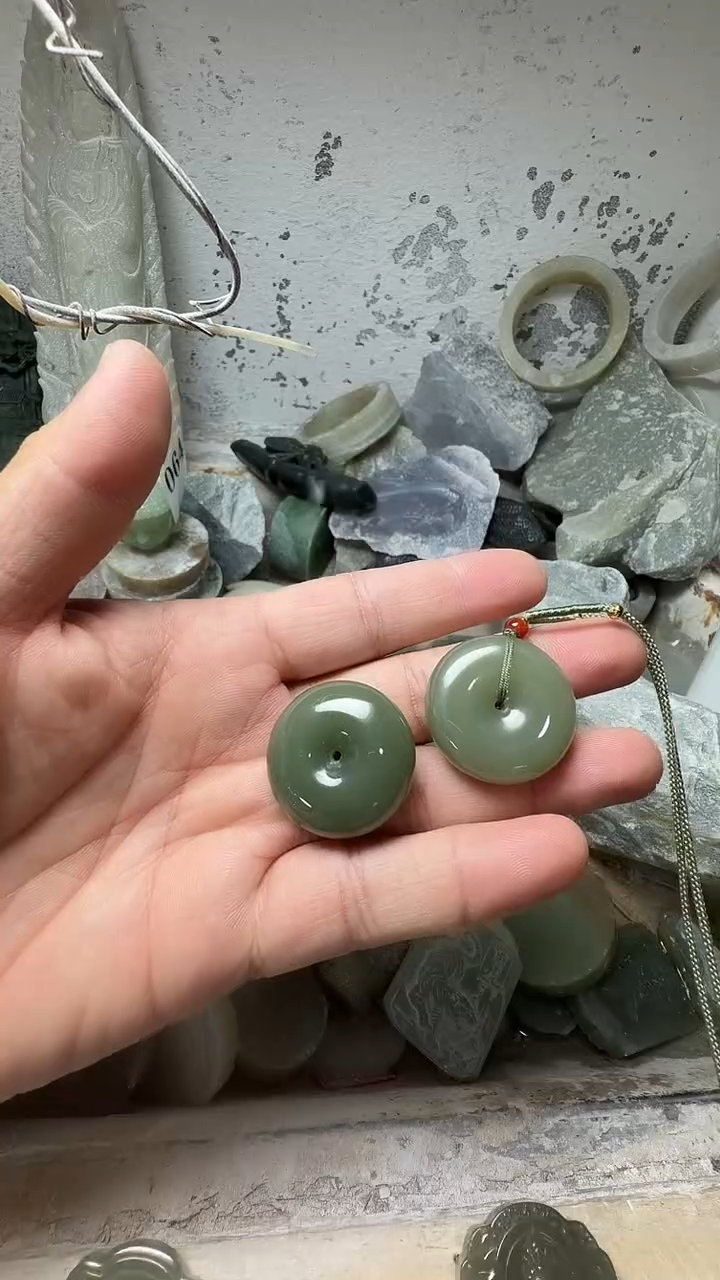 吊坠(不含链)未镶嵌和田玉平安扣 多样性发，拍一发一