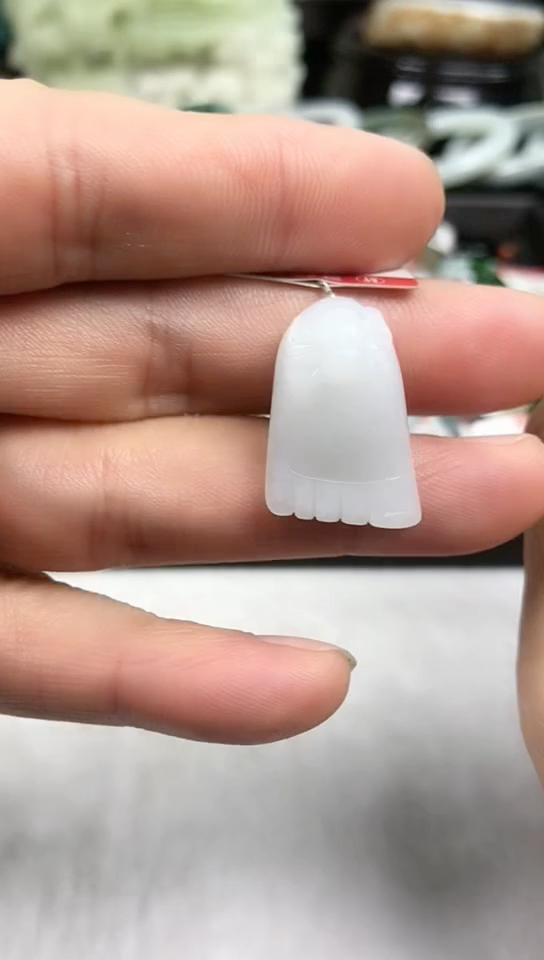 【闪购商品】翡翠吊坠(赠链)未镶嵌挂饰