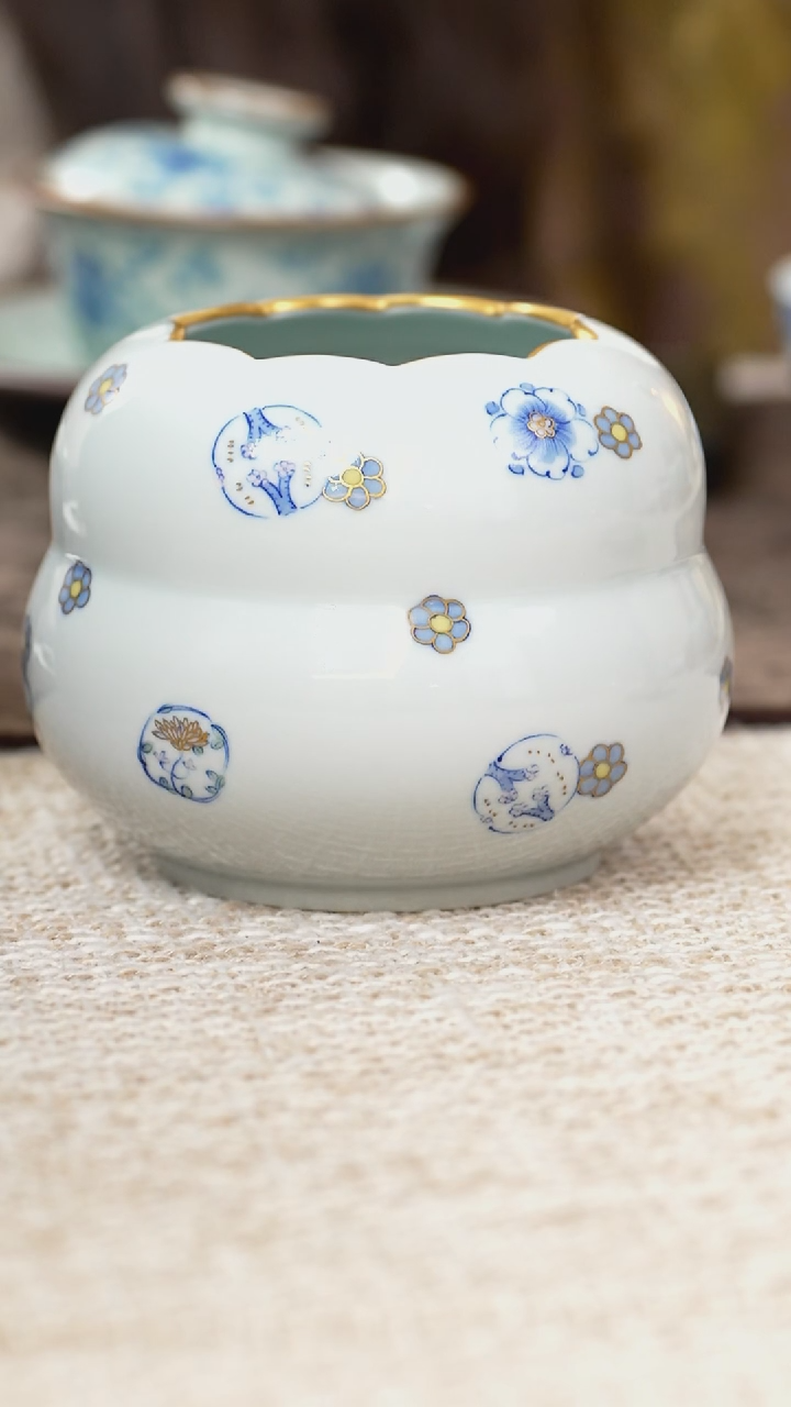 【闪购商品】/F78蝶恋花描金水盂        