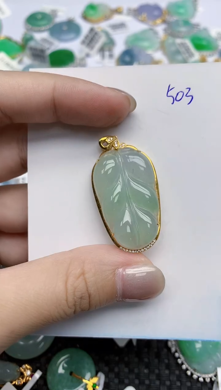 【闪购商品】翡翠颈饰18K金镶嵌天然翡翠A货