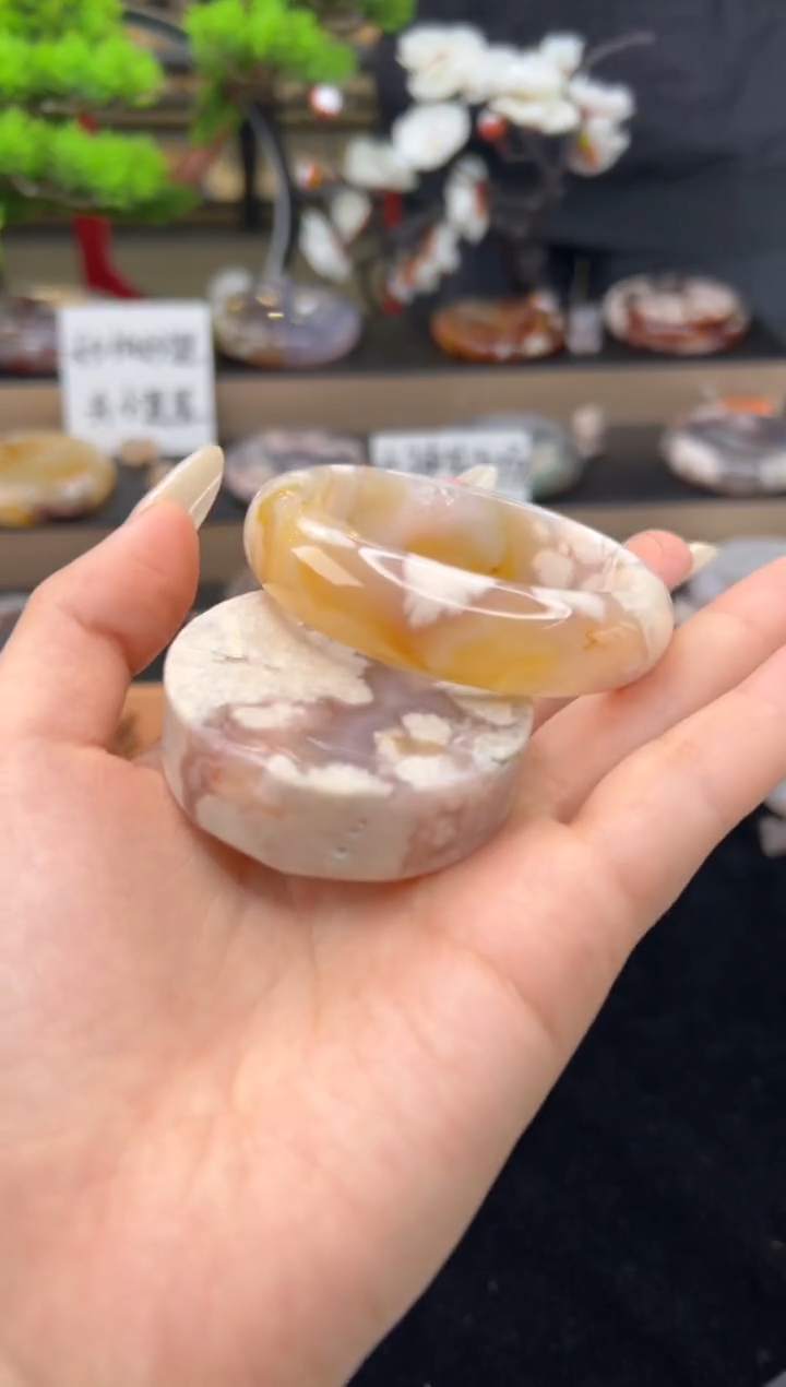 【闪购商品】石英质玉手镯未镶嵌52圈口（赠送镯心）13011