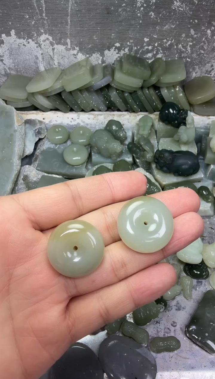 颈饰未镶嵌和田玉平安扣 多样性发一件