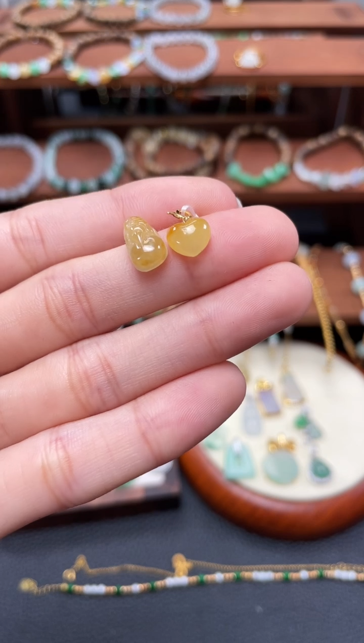 【闪购商品】翡翠吊坠(不含链)18K金镶嵌2个  JK658