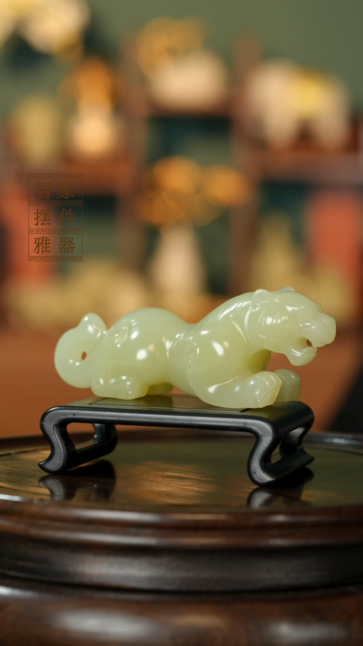 玉《虎虎生威》摆件