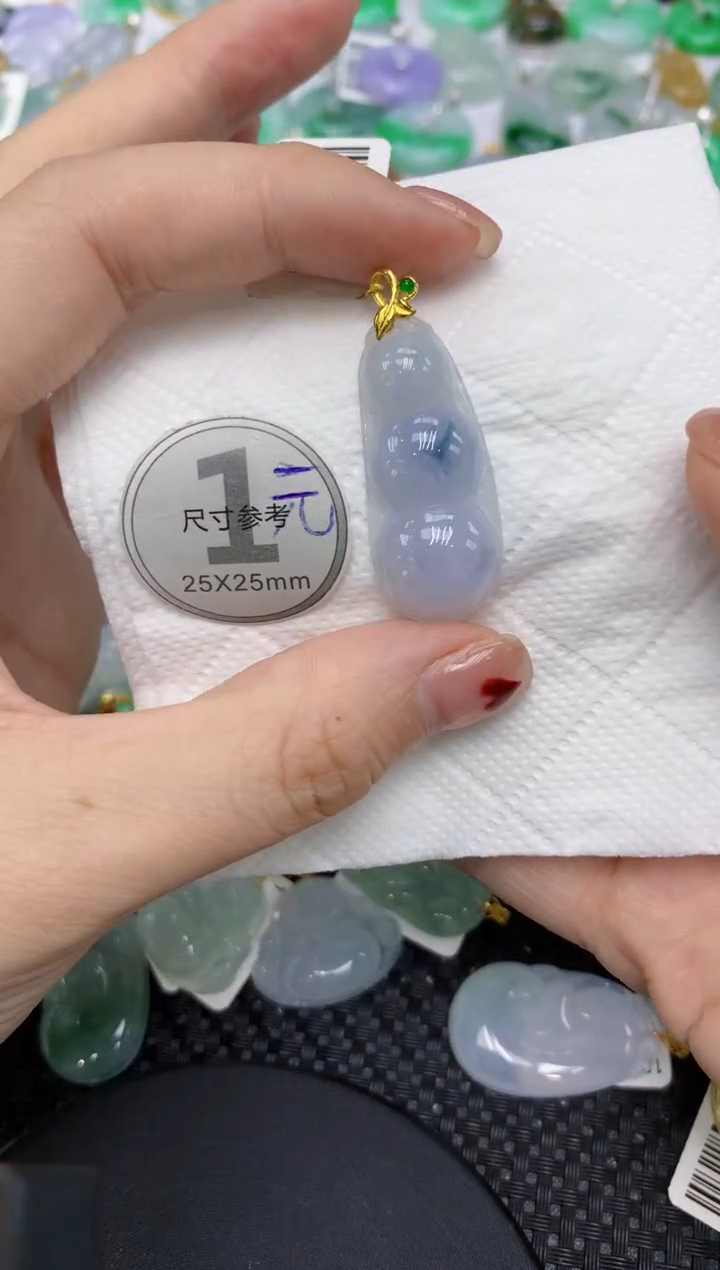 翡翠18K金镶嵌颈饰11111111