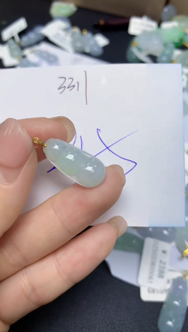 【闪购商品】翡翠挂件18K金镶嵌 天然翡翠A货