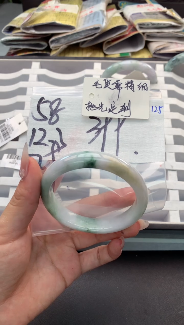 【闪购商品】定制翡翠未镶嵌毛货需精细抛光+多人
