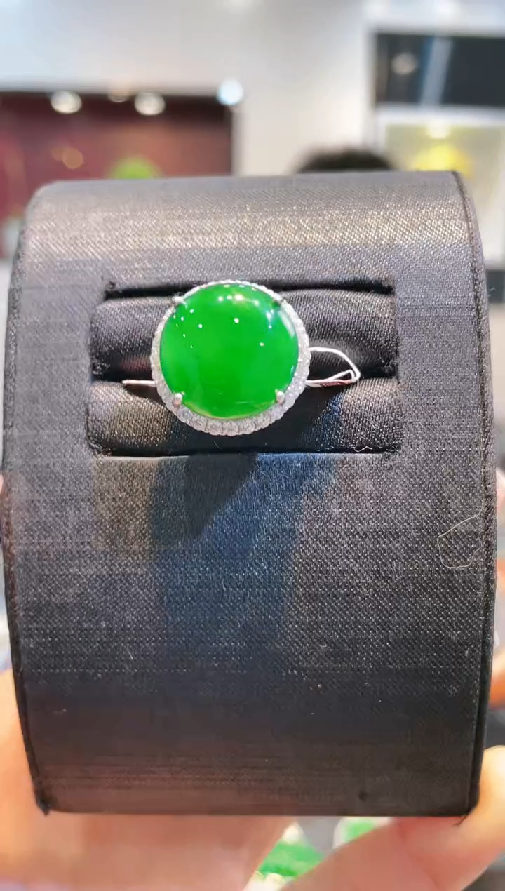 【闪购商品】翡翠颈饰银S925镶嵌A18天然A货翡翠戒指