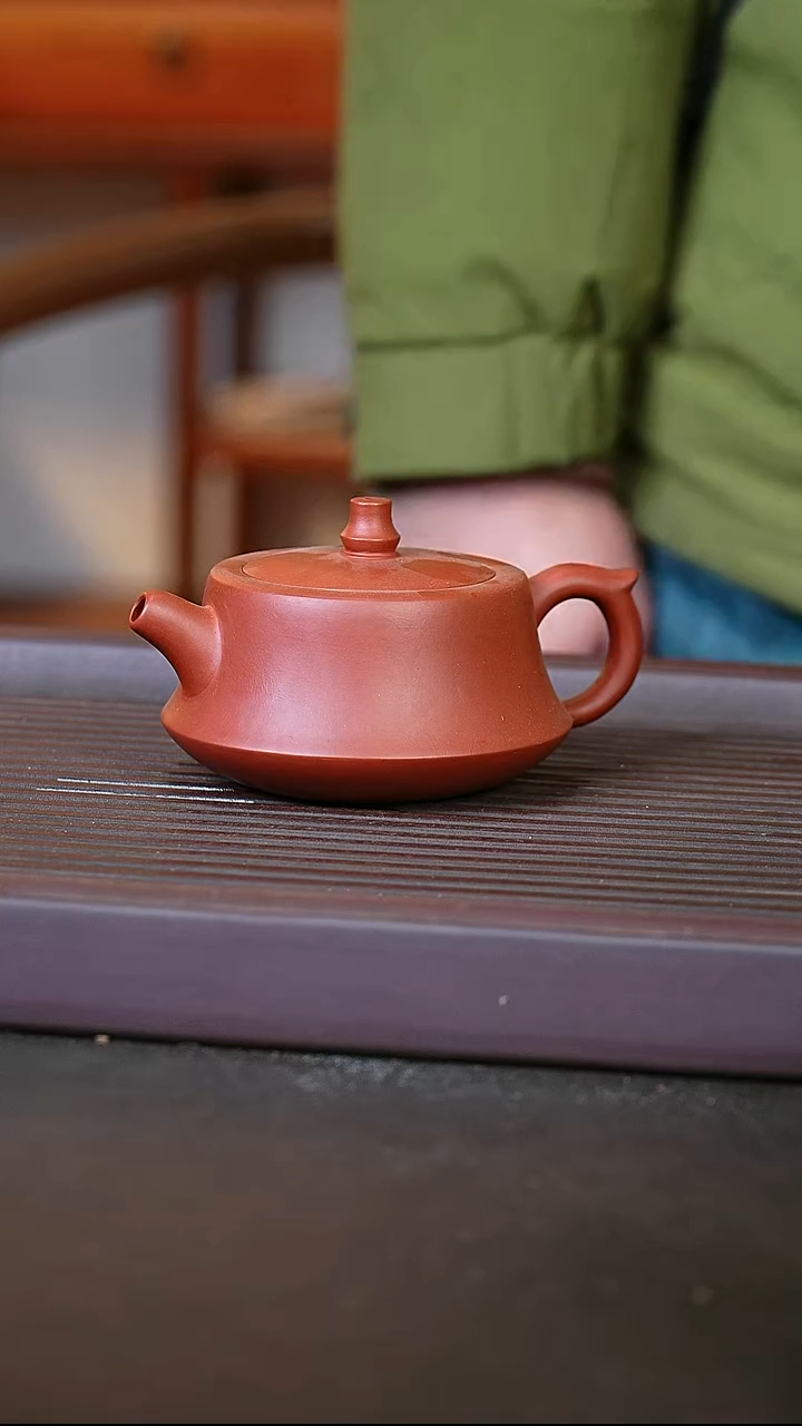 紫砂朱泥瑕飞把紫砂