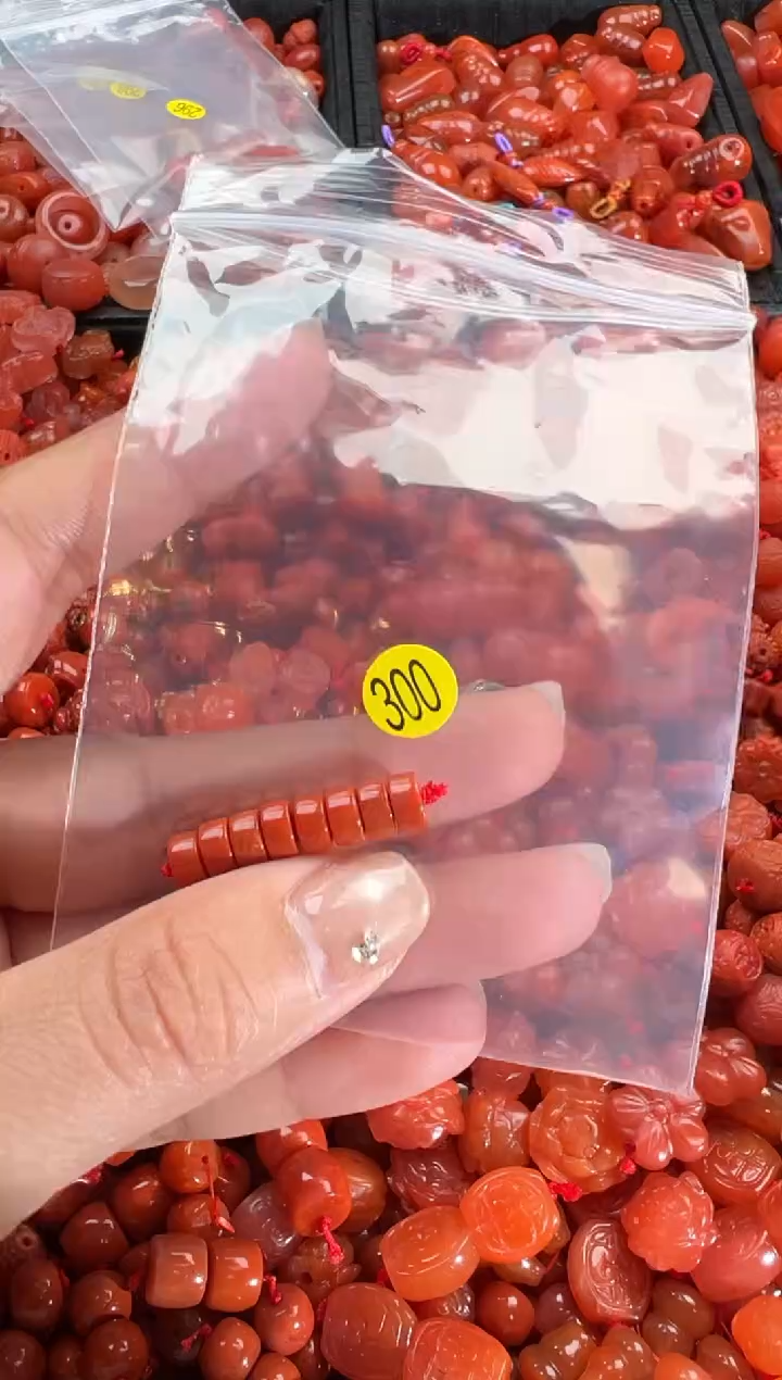 【闪购商品】南红玛瑙颈饰未镶嵌4