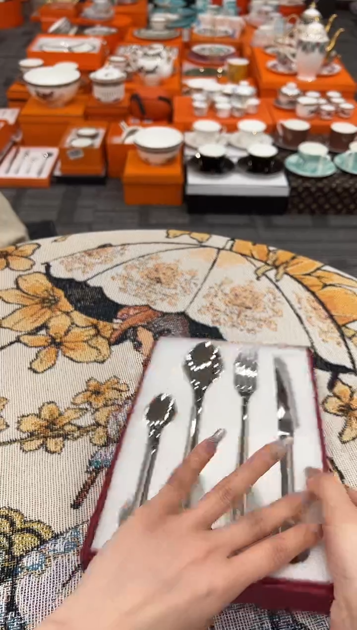 【闪购商品】杯H285--------------