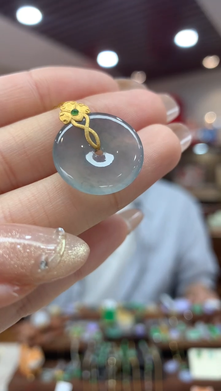 【闪购商品】翡翠吊坠(不含链)18K金镶嵌平安扣