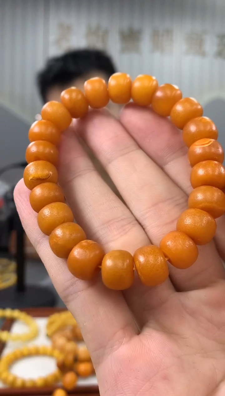 【闪购商品】琥珀裸石未镶嵌手串