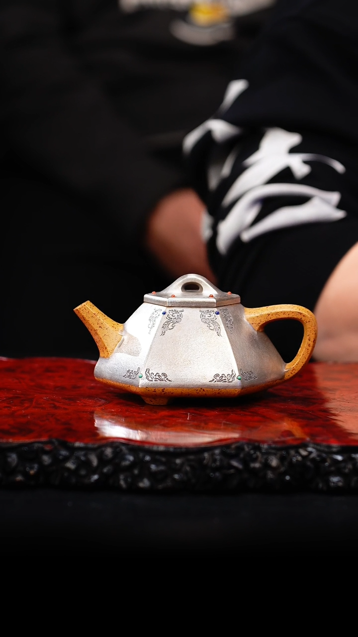 【闪购商品】紫砂茶壶68 六方石瓢（银）,WJ,////