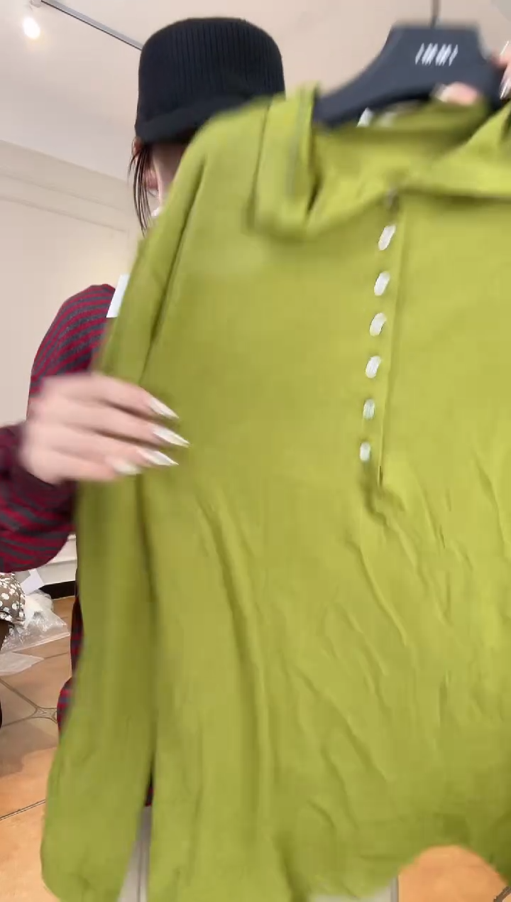 H****e设计师品牌对倒衬衫