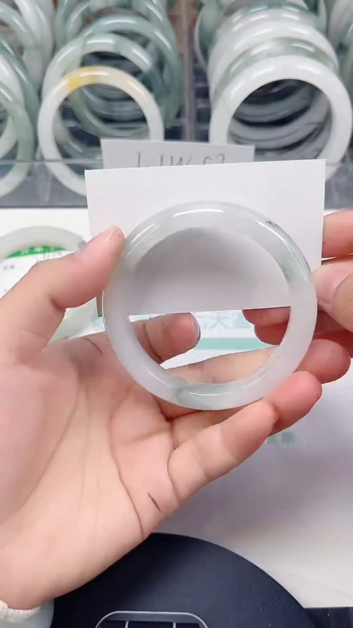 未镶嵌手镯石英质玉250-54/55