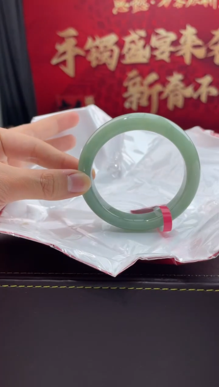 【闪购商品】翡翠手镯未镶嵌12翡翠手镯