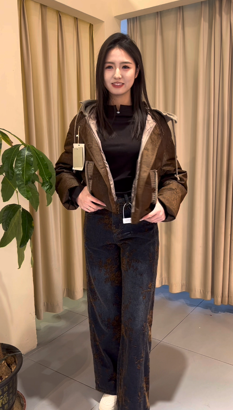 贰倾时尚新款提花牛仔裤