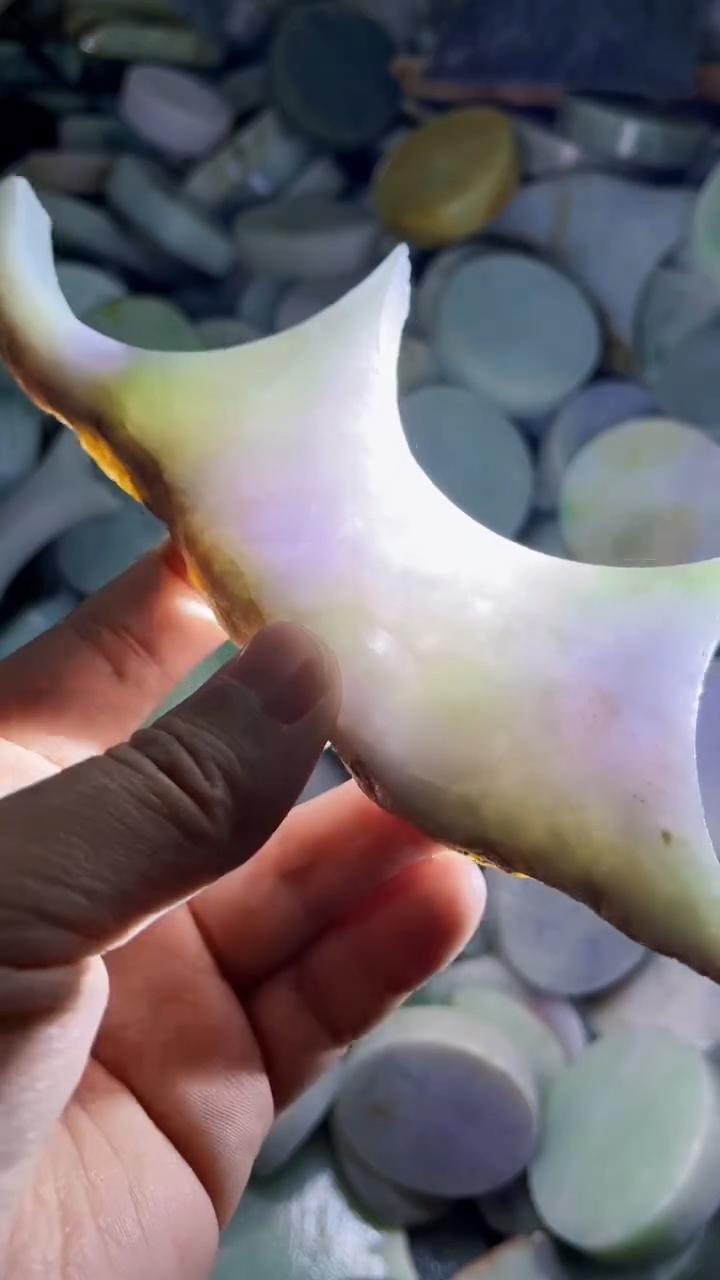 【闪购商品】翡翠挂件未镶嵌A货康壹208