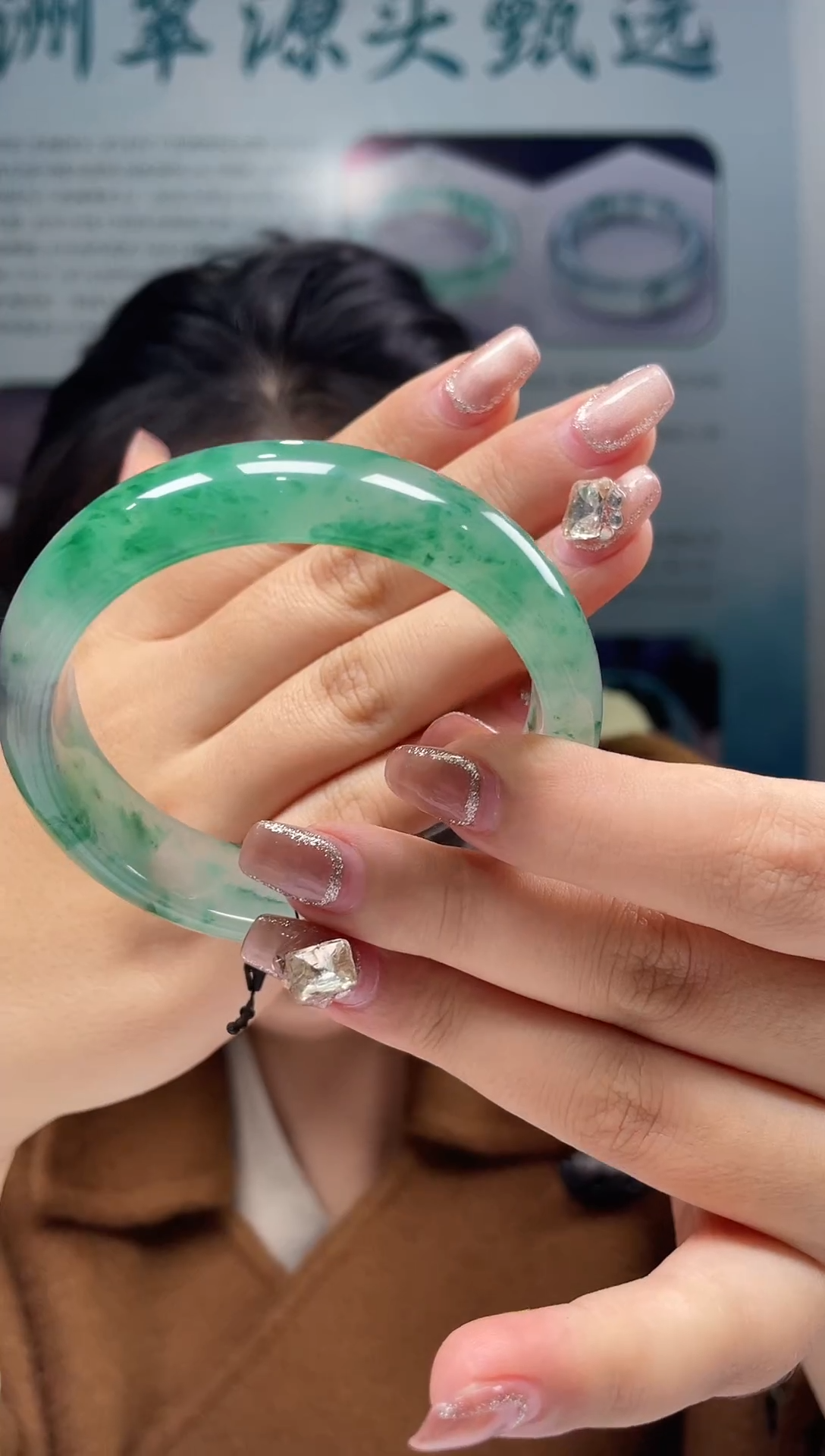 【闪购商品】石英质玉手镯未镶嵌非洲翠手镯多样性发货