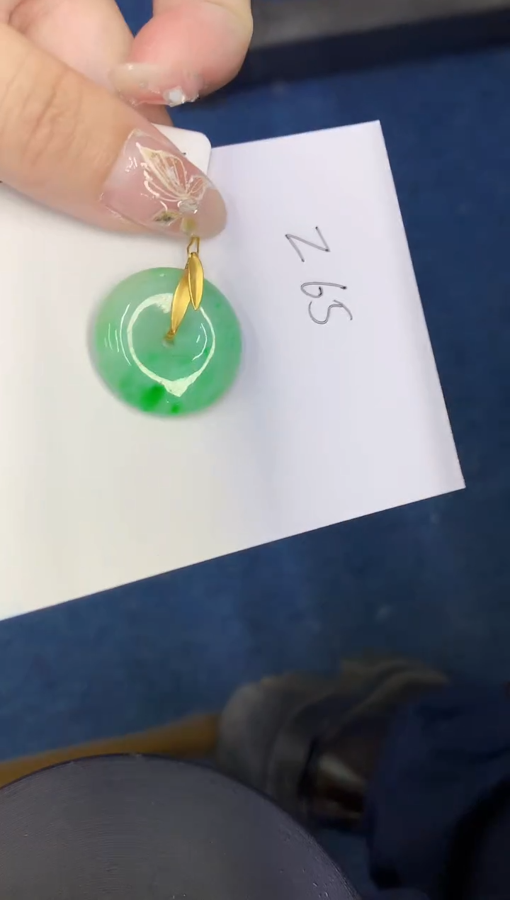 【闪购商品】翡翠颈饰18K金镶嵌00000000000