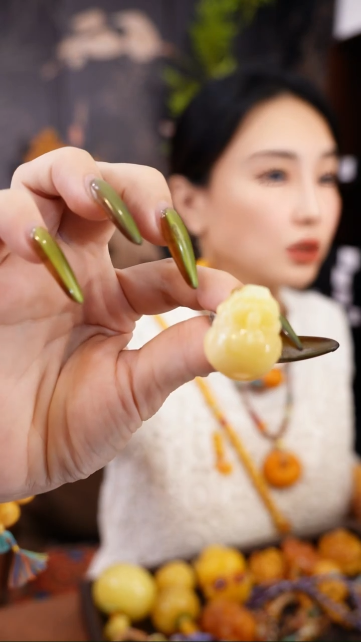 银S925镶嵌琥珀戒指戒指