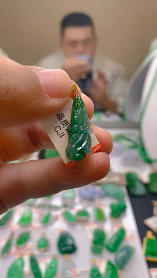 【闪购商品】翡翠颈饰18K金镶嵌新号开播，全场乱卖