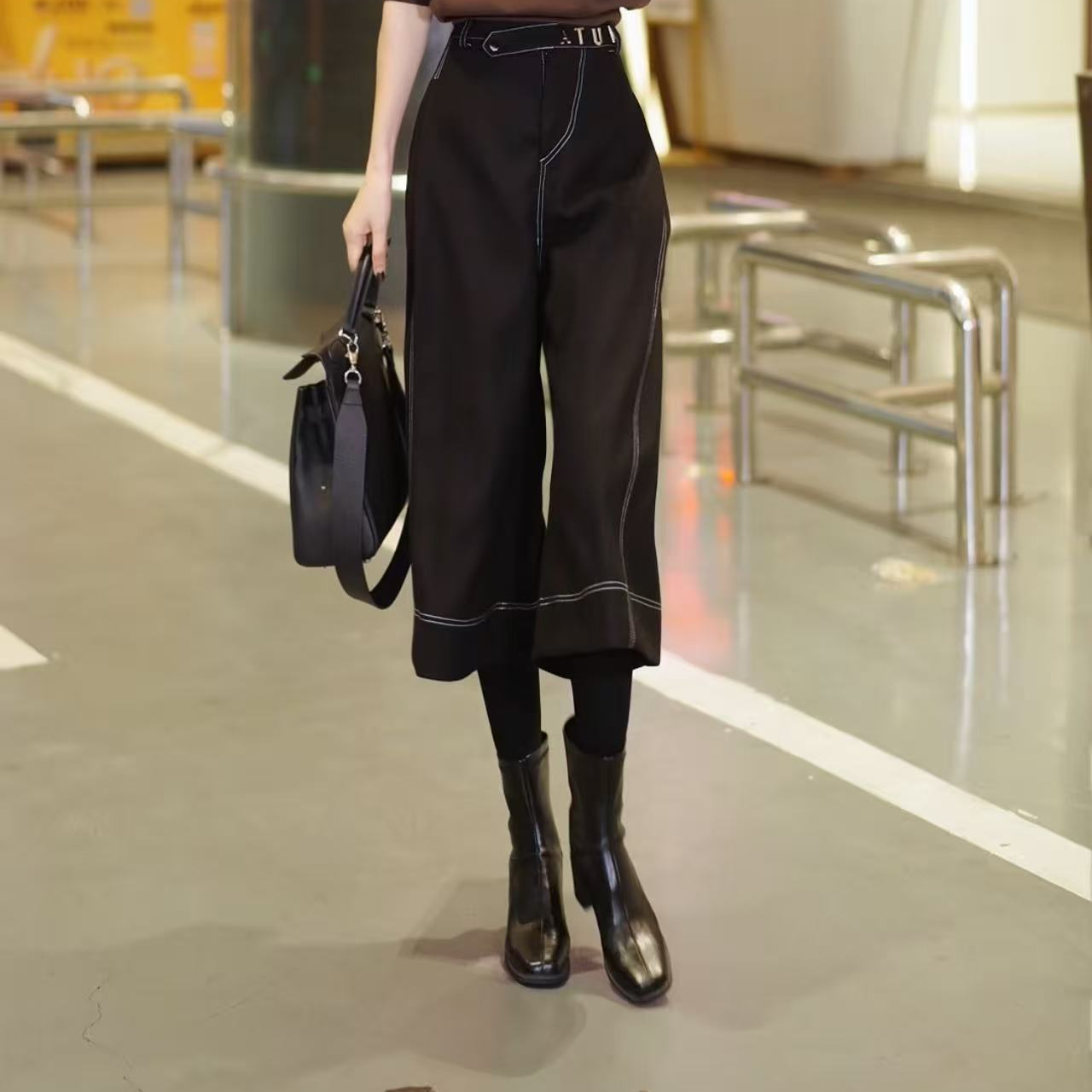 （萱萱推荐）时尚复古减龄字母明线休闲裤